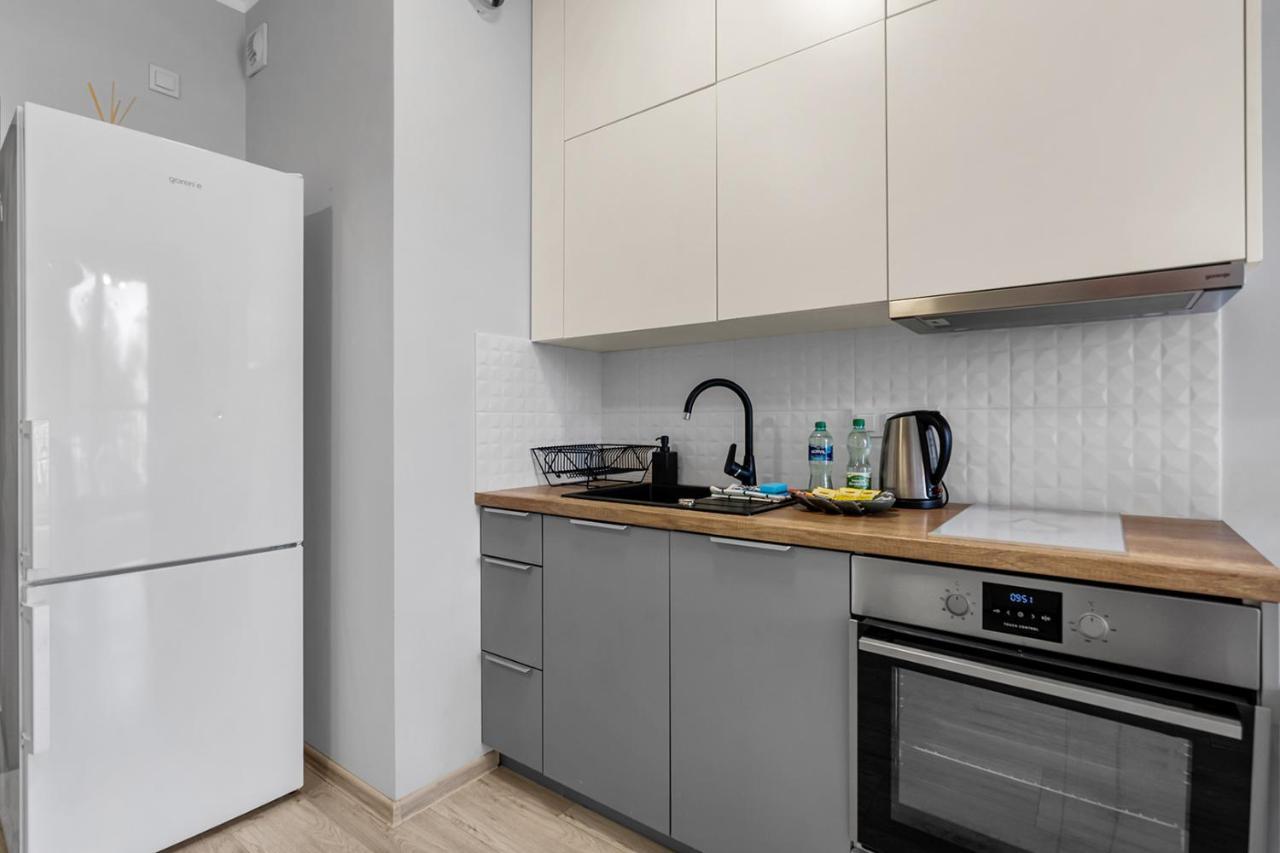 Wlochy Klinkierowa Comfort Apartment Варшава Экстерьер фото